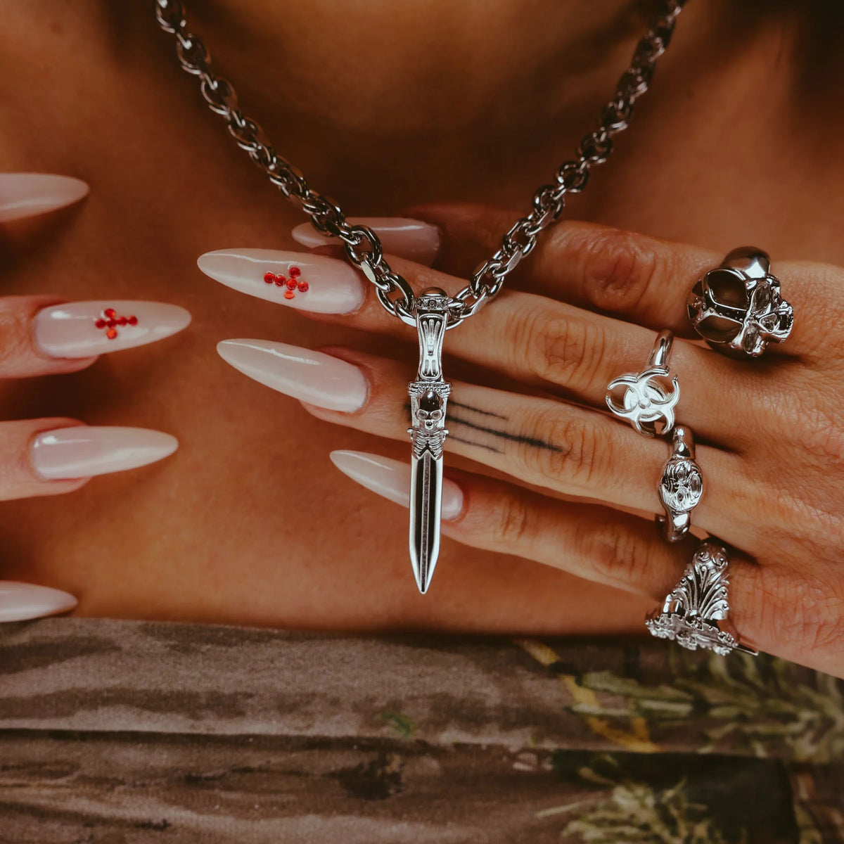 CATACOMB SWORD PENDANT - Hard Jewelry™