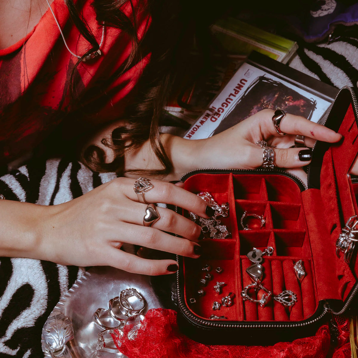 DYT TRAVEL JEWELRY CASE - Hard Jewelry™